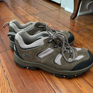 Women’s Nevados hiking shoes